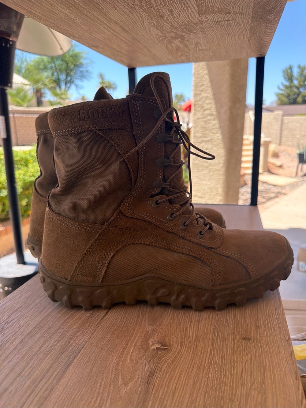 Rocky S2V Special Ops Coyote Combat Boots 12 Brown Suede Vibram New Tatical